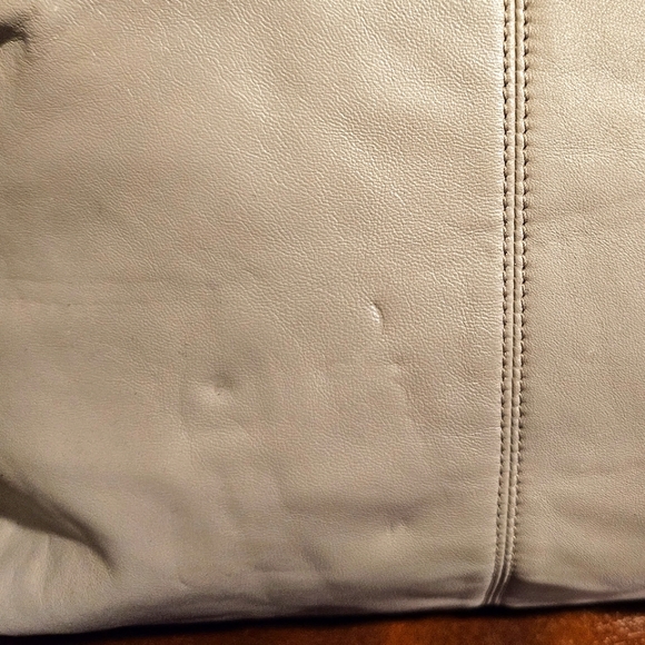 NWT COACH LAURA LEATHER TOTEstyle: F18336 – SILVER/SAND - Picture 7 of 7